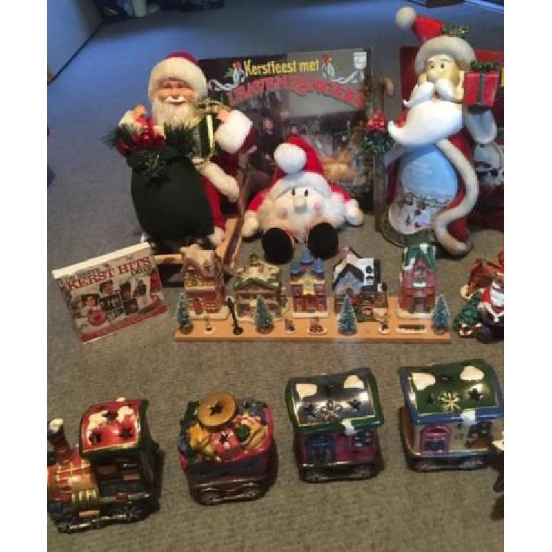 Veel kerstspullen/cd/platen/laserlamp etc(ook apart te koop)