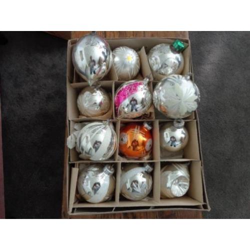 Oude Kerstballen met Deuk Piek