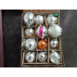 Oude Kerstballen met Deuk Piek