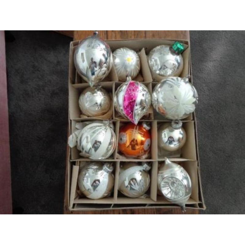 Oude Kerstballen met Deuk Piek