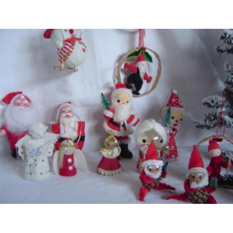Oude kerstmannetjes kerstengeltjes / Retro kerst