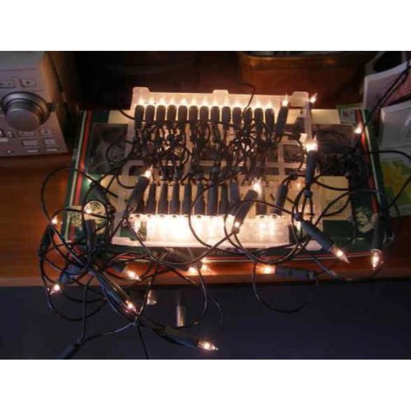 Tweemaal kerstlampjes (A17 1234) H