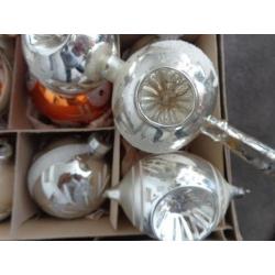 Oude Kerstballen met Deuk Piek