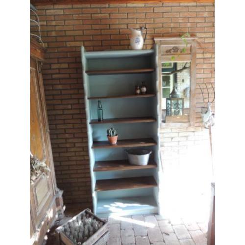 brocante vintage boekenkast showkast buffetkast keukenkast
