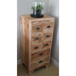 Stoere teak ladekast oude kast apothekerskast