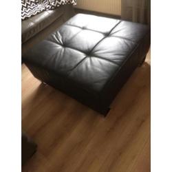 Hocker leer