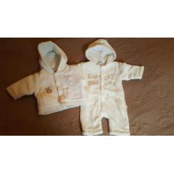 Set babykleding voor meisje mt 50/56