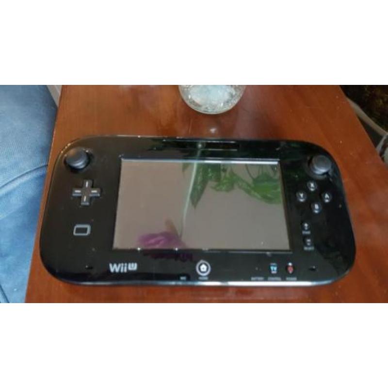 Nintendo WII U met 4 Mario games