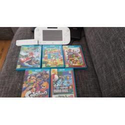 Nintendo wii U met 5 populaire spellen.
