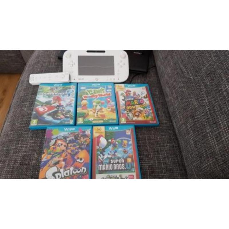 Nintendo wii U met 5 populaire spellen.