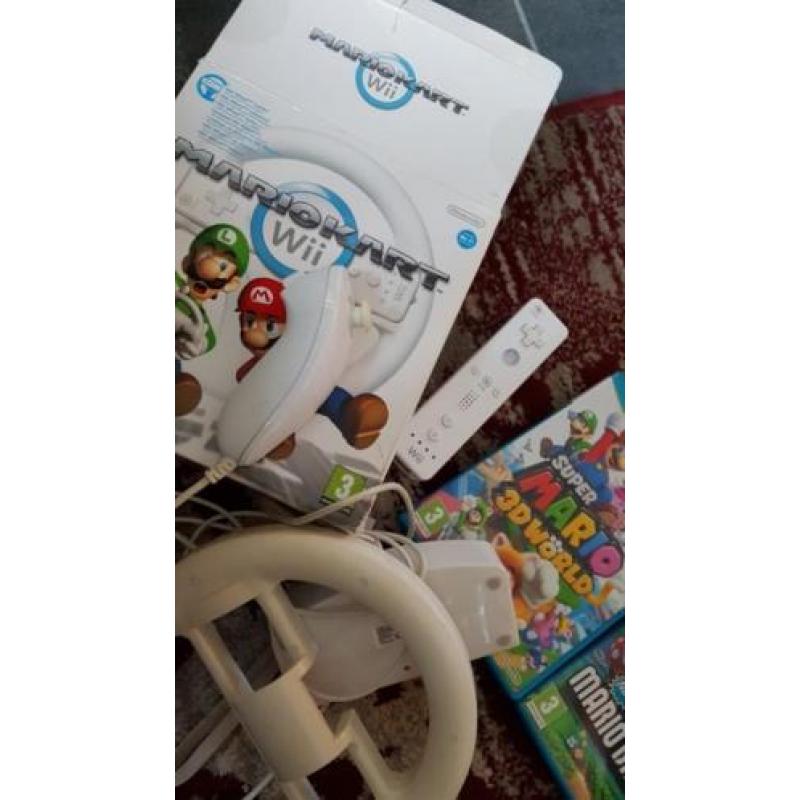 Nintendo WII U met 4 Mario games