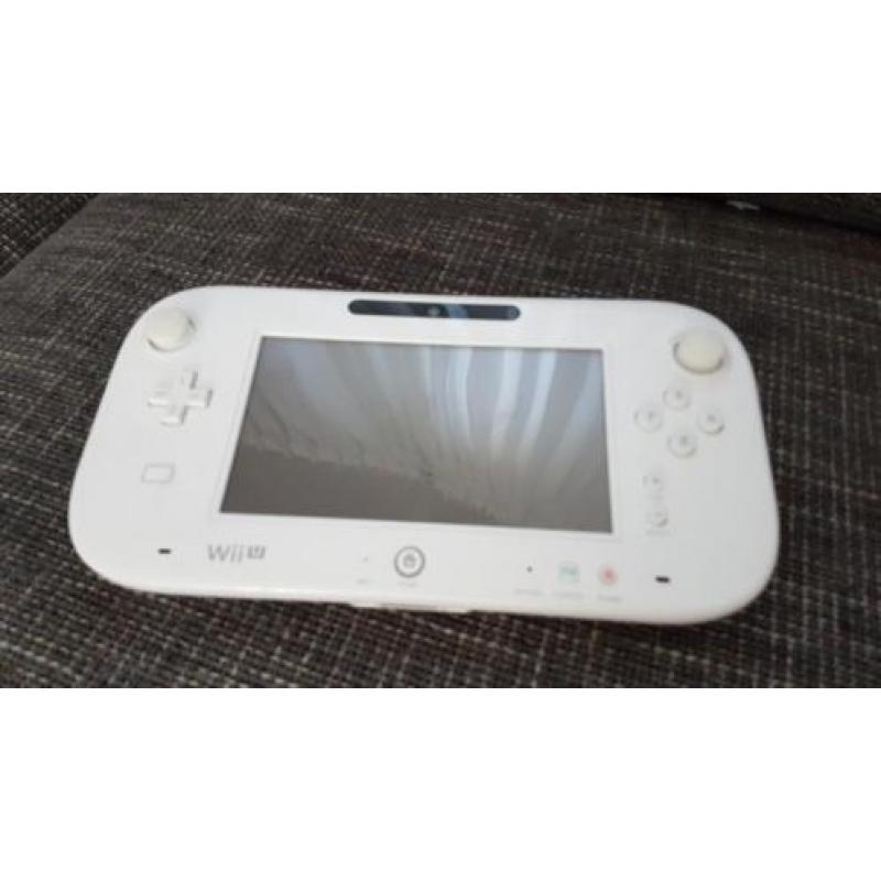 Nintendo wii U met 5 populaire spellen.