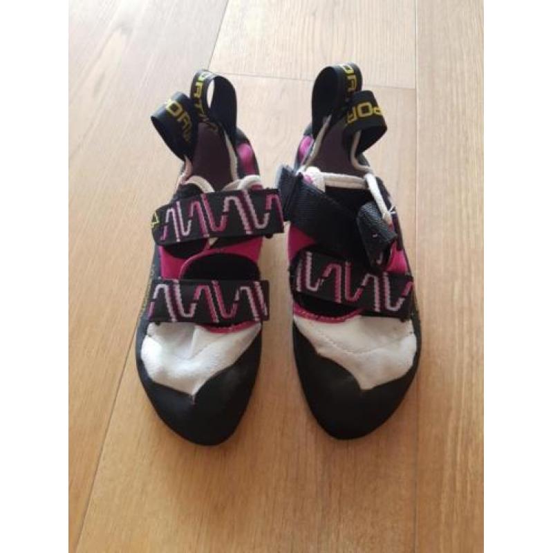La sportiva Katana 35 climbing shoes