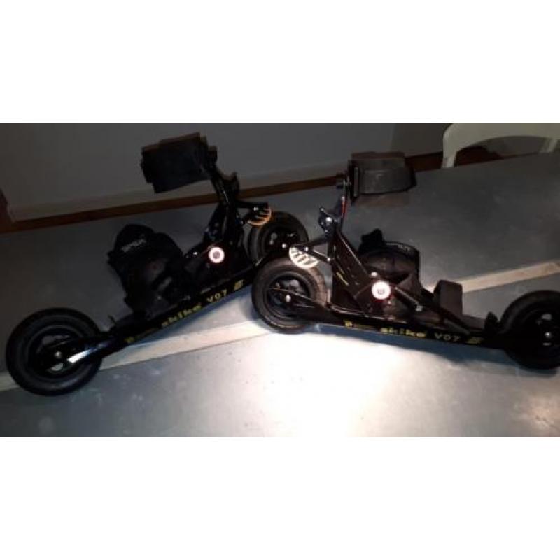 Rolski set te koop - Skikes V07 (+stokken & Res.repair set)